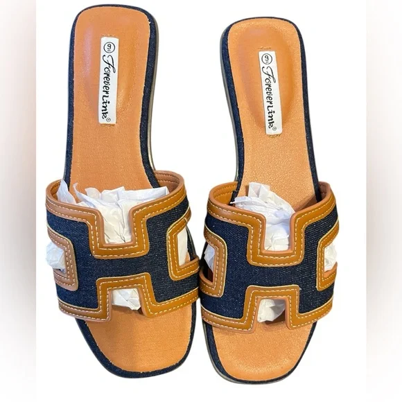 Forever Link Tan and Navy Sandals - Picture 3 of 4